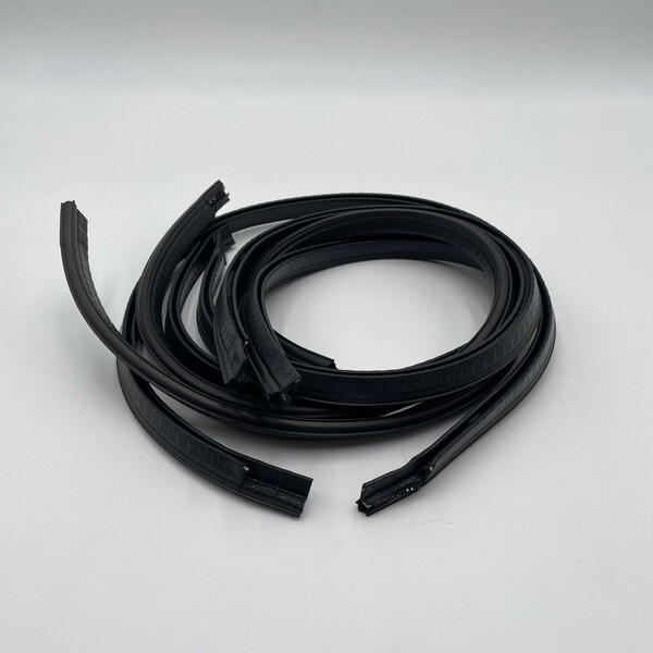 Gabrielページ 01000264.2 Gasket for back of Black Eagle Drip Tray 2gr